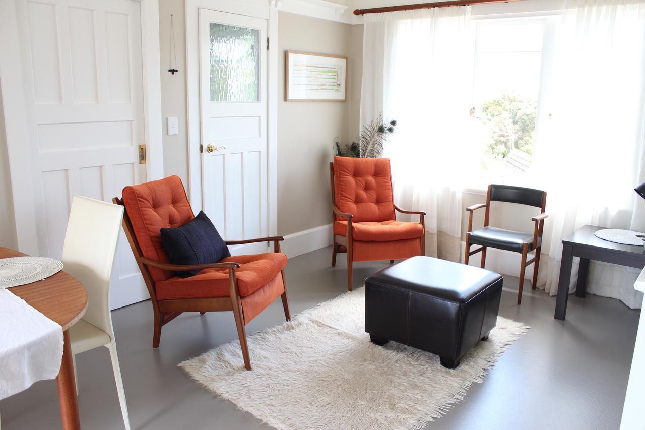 Browns Boutique Bed And Breakfast Whanganui Exteriör bild